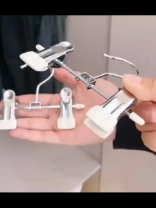 Antislip Clothes Drying Clips Boot Holders 360° Rotating Hat Storage Clips Clothes Pegs Adjustable Clothes Laundry Hanger