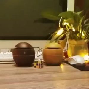 Máy xông tinh dầu vân gỗ hình lọ hoa Máy khuyếch tán tinh dầu Đèn xông hơi tỏa hương tạo đổ ẩm hiệu quả