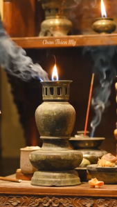 Đèn Hợp Kim Hoa Sen Lưu Ly Phong Thủy CHÂN THIỆN MỸ Đồ Thờ Cúng Đèn Để Bàn Thờ Phật