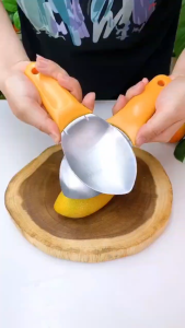 Mango Spoon Knife: A Multifunctional Fruit Peeler