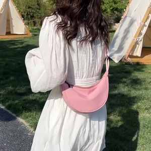 [SSG STOCK] Women Canvas Dumpling Bag Capacity Travel Crossbody Bag Half Moon Nylon Daily Casual Shoulder Bag 女生休闲饺子挎包