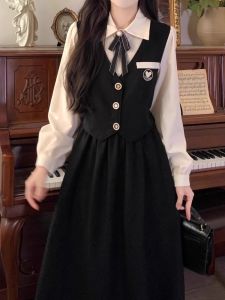 ชุดเดรสยาวผ้าคอร์ดูรอยแขนยาวสไตล์ฝรั่งเศสสำหรับผู้หญิง ช่วงฤดูใบไม้ร่วงและฤดูหนาว กระโปรงทรงเอเข้ารูปเอวสูง กระโปรงทรงเอ