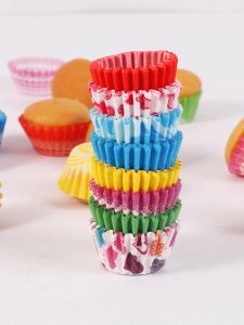 Mini Cupcake Liner Small Size Thumb Mushroom Shape High Temperature Resistant Baking Paper with Tray for Commercial Use