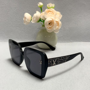 Womens Fashionable Large Frame Polarized Sunglasses High Aesthetic Value Versatile Face Slimming Starry Sky Design Sun Glasses