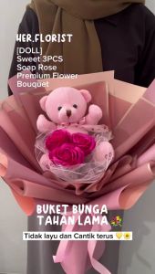 HER.FLORIST [DOLL] Sweet 3PCS Soap Flowers Bouquet Premium / Buket Bunga Sabun dengan Boneka