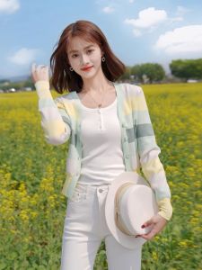 Spring Autumn New Elegant Wide Stripes V-neck Knitted Open Cardigan Women Slimming Short Outerwear Air Conditioning Shirt