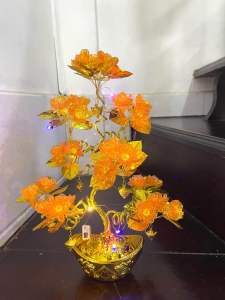 Hoa gắn đèn cao 38cm ngang 22cm