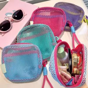 กระเป๋าซิปเครื่องสำอางขนาดเล็กกระเป๋าเก็บของผ้าอนามัยหูฟังสำหรับผู้หญิงกระเป๋าใส่เครื่องสำอางค์ตาข่ายแบบพกพา