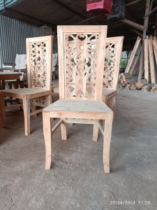 Kursi Makan Cumi-Cumi Murah Terbaru