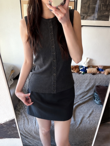 YUEZHONGWEI | Korean Style Age Reducing Outfit Gray Knitted Vest and High Waisted Skirt Set