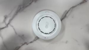 Tuya WiFi/Zigbee 3-in-1 Smoke Detector with Temperature &amp Humidity Monitoring 80dB Alarm Sound Remote Push Alert Support