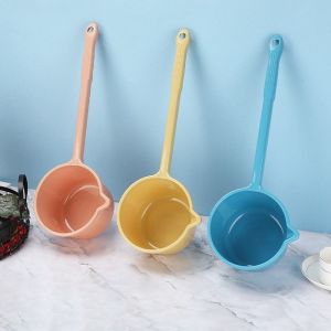 Thickened Long Handle Plastic Water Scoop Kitchen Extended Version for Baby Bath And Hair Wash Durable Water Jug Spoon