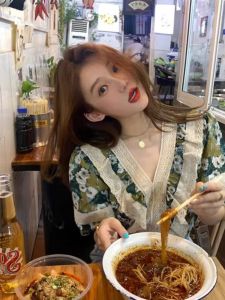 WANGGONGZHU | Elegant V-neck Lace Shirt Womens Summer New Ethnic Style Bubble Sleeve Retro Top Delicate Floral Print Princess Commute Style