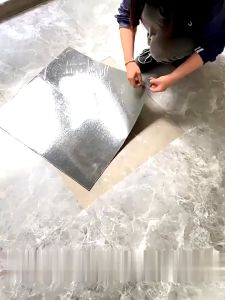 ⭐อัพเกรดรุ่นหนาขึ้น⭐ กระเบื้องยาง ลายหินอ่อน ปูพื้นห้องนอน ลายไม้ กาวในตัว ติดพื้น แผ่น ยางล วอลล์เปเปอร์ล งลาย PVC อยาง แผ่นปูพื้นห้อง วอลเปเปอร์ลายอิฐ วัสดุปูพื้น แผ่นยางปูพื้น พื้นลายไม้ PVCปูพื้น สติกเกอร์ติดผนัง ยางกระเบื้องกาว กระเบื้องปูพื้น