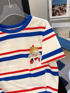 2024 New Loose Design Stripe Short Sleeve Womens T-shirt Casual Age-Defying Summer Top round Neck Commute Style Polyester Blend