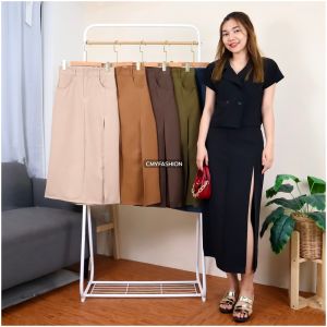 862# กระโปรงยาว ทรงเอ ผ่าข้าง ผ้าซูปเปอร์เปเป้ งานซิบหน้า ทรงสวย พรางหูน ราคาประมาณ 1,500-3,000 บาท