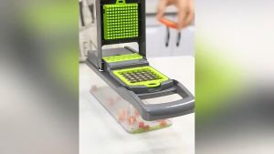 New 7 in1 style Multi-functional Safe Slice Mandoline Vegetable Cutter And Slicer Adjustable Size Kitchen Helper Fruit Slicer Vegetable Potato Manual Food Cutter for Chef and Household