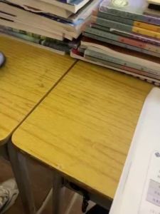 FUNTOY Mobil Peregangan Kreatif: Mainan Anak Roda Empat Penghilang Stres