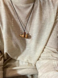 สร้อยคอจี้ลูกแพร์ไม้พุ่มดอกไม้ธรรมชาติสไตล์จีนใหม่ อุปกรณ์ตกแต่งเครื่องประดับแฟชั่นสำหรับทุกเพศ