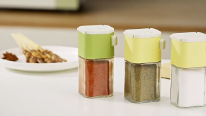 【1-3 Days Delivery】05g/ Press Salt and spice shaker bottle kitchen household seasoning bottle salt jar cumin spice bottle glass chili spice jar