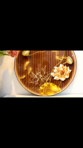 (ẢNH CHỤP) Tranh treo tường cá và hoa sen vàng bộ 3 tấm trang trí decor phòng khách phòng thờ