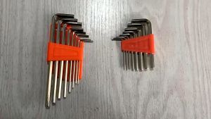 8PCS SET/HEX KEY SET High-Quality Hex Wrench Screwdriver Hand Tool Wrench Set L-Style Hex Key Hex Key Set Torx Key Set Cr-V (1.5 2 2.5 3 4 5 6 8 mm) Flat Allen flower type Ball End Torx Key star alen Allen Original Metric D-531