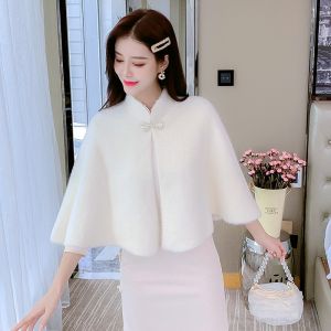 Elegant Chinese Style White Cheongsam Coat Wedding Dress Outerwear Fashionable High-End Autumn Winter Bride Gown Shoulder Shawl