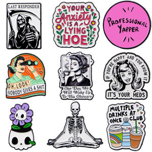 เข็มกลัดเคลือบลายการ์ตูนโครงกระดูกผู้หญิง แฟชั่นติดปกเสื้อ ของขวัญสำหรับเพื่อน ฉันเชื่อว่าในวันหนึ่งเราจะตื่นขึ้นมาเพื่ออ่านประกาศการเสียชีวิตของเขา