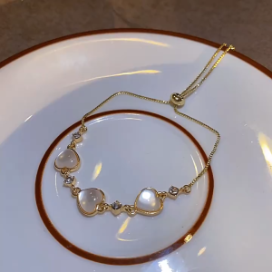 Lovelylife🔥Gelang Manis Keren untuk Gadis Niche Gelang Batu Mata Kucing Hati Gelang Sederhana dan Serbaguna