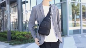 (w195) กระเป๋าเป้คาดอก สไตส์เรียบๆเท่ สะพายทำงานได้ มี4ซิป ผ้ากันน้ำ yukihouse