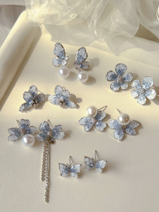 Blue Crystal Butterfly Pearl Earrings Womens Luxury Versatile High-End Feeling Ear Jewelry Fashionable Fresh out New Model