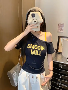 Crush Fashion Womens Fake Two-Piece Off-Shoulder T-Shirt Letter Print Loose Crop Top Summer Casual Short Sleeve T-Shirt