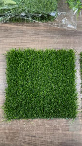 Spring Home 1PCS หญ้าเทียม หญ้าเทียมเกรดเอ 30*30cm ตกแต่งสวน นุ่มนิ่ม หญ้าเทียมปูพื้น สิ่งแวดล้อม ไม่มีกลิ่น