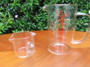 แก้วตวง โบโลซิลิเกต พร้อมสเกล ขนาด 90 มล. และ 500 มล.