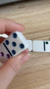 Bộ Domino size 48mm Điểm Màu - Nhựa Melamine Giả Sứ Đặc ruột - Đồ Chơi Trí Tuệ