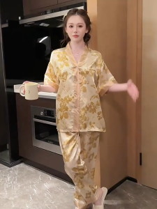 CANDY HOMEWEAR ชุดนอนซาติน ชุดนอนขายาวผญ ชุดนอนกางเกงผญ 🌻 พาสเทลละมุน แนวคาเฟ่  W100