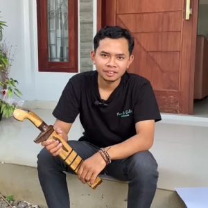 Golok Kebun Ekonomis Super Tajam Bahan Baja Per Asli Tebas Ranting pohon - Juragan pisau