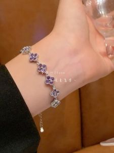 Luxurious Purple Zircon Four Leaf Clover Bracelet: A High-End Fashion Statement