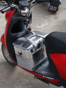 Outdoor Large Capacity Insulated Bag Thickened Portable Delivery Man Ice Bag Waterproof Food Preservation Box Picnic Cooler