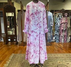 Caroline Dress by Dian Pelangi LIMITED EDITION Busana Muslim Baju Maxi Gamis Abaya Kaftan Gaun Outfit Busui Casual Formal Wanita Hijaber Cantik Anggun Modis Modern Elegan Mewah Model Korea Terbaru Motif Batik Jumputan Hand Made Kekinian
