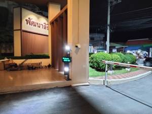 ZKTeco LPRC300 กล้องส่องป้ายทะเบียนสำหรับไม้กั้นรถยนต์ ราคาประมาณ 2,800 บาท - สำหรับการสัมผัสและการตรวจสอบทะเบียนสำหรับไม้กั้น