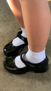 New Girls Fashionable Black Shoes Korean Style Glossy Black Student Shoes Rubber Non-Slip Sole 3cm Waterproof Durable and Comfortable Black Shoes