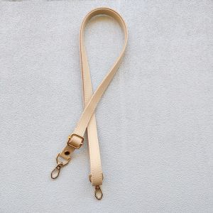 TALI TAS KULIT SINTETIS UK 15cm × 130cm CANTOLAN EMAS BENTUK SEGI PREMIUM