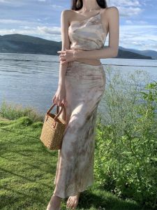 Summer Pure Desire Hot Girl Slope Shoulder Design Halter Dress Womens High-End Sensation Gradient Hollow out Backless Long Skirt