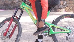 SANDUGO GRIPFORGE MTB Shoes: Lightweight & Durable Downhill Climbing Footwear