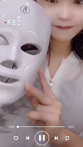 EBiSU โฟตอนควอนตัม SR เครื่องมือตกแต่งใบหน้า LED สเปกโตรมิเตอร์สิวไวท์เทนนิ่งเจ็ดสีเครื่องมือความงามชาร์จสัมผัสสีแดงสีฟ้าแสงอุปกรณ์ความงามในประเทศ