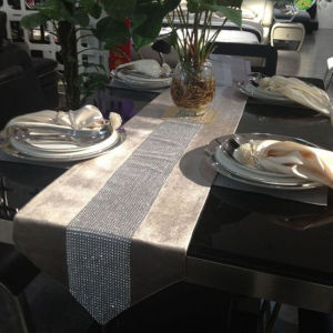 Flannel Diamond Silver Rhinestones Table Runner Sequins Modern Tablecloth 4 6 8 10 Seater for Dining Table Festival Decoration