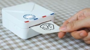 เครื่องปริ้นพกพา Phomemo M02S เครื่องพิมพ์สติ๊กเกอร์ พิมพ์ที่อยู่ รูปภาพ บาร์โค้ด ฉลาก แถมสติกเกอร์ ความละเอียดการพิมพ์ 304dpi HD