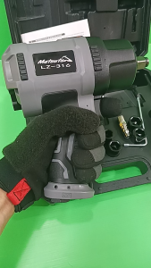 บล็อกลม 1/2" 4หุน (Twin Hammer) แรงบิดสูง 900 NM. รุ่นงานหนัก