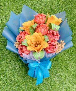 极乐之愿[6朵红+3朵黄]花束~祭祖拜往生清明节做功德较远地区请提前5天订购确保准时到达~森美兰芙蓉地区直接私信我下单